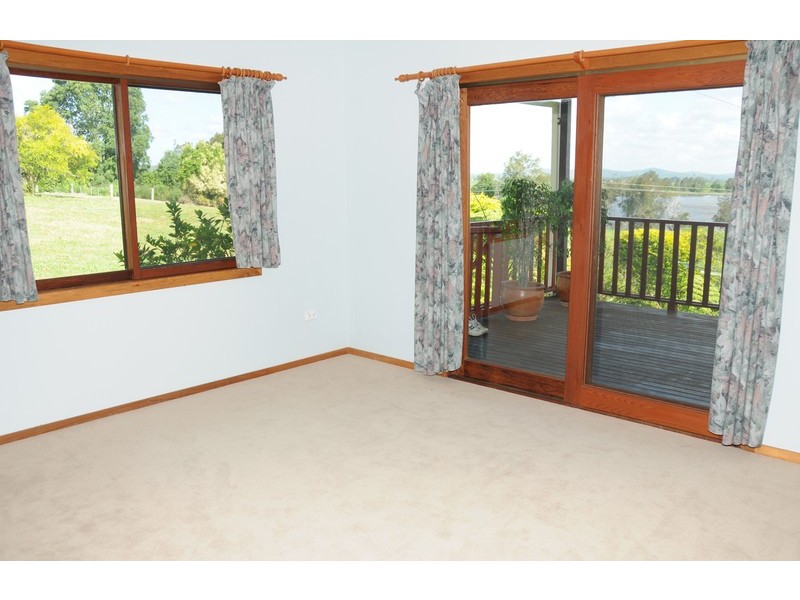 8-10 Mantons Lane, Lawrence NSW 2460