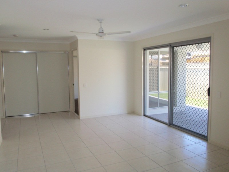 22/4 Somerset  Place, Yamba NSW 2464