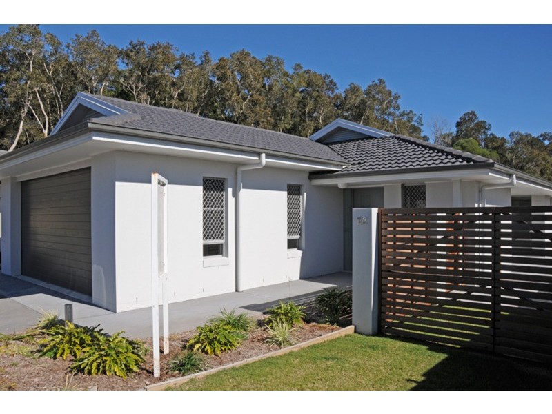22/4 Somerset  Place, Yamba NSW 2464