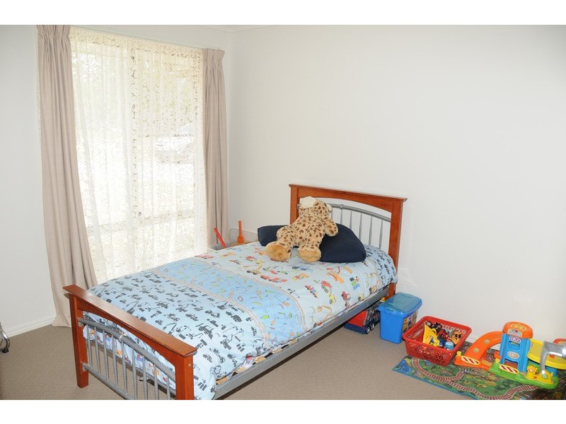 16  Robin Place, Gulmarrad NSW 2463