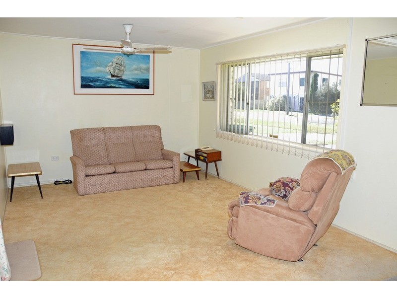 16 Honeysuckle Street, Brooms Head NSW 2463