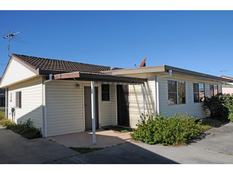 16 Honeysuckle Street, Brooms Head NSW 2463