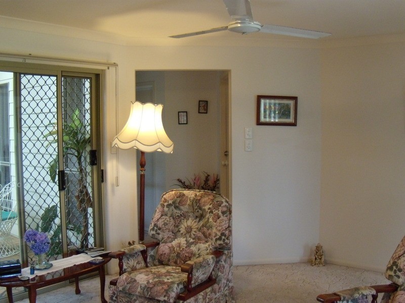 6 Blue Water Court, Yamba NSW 2464