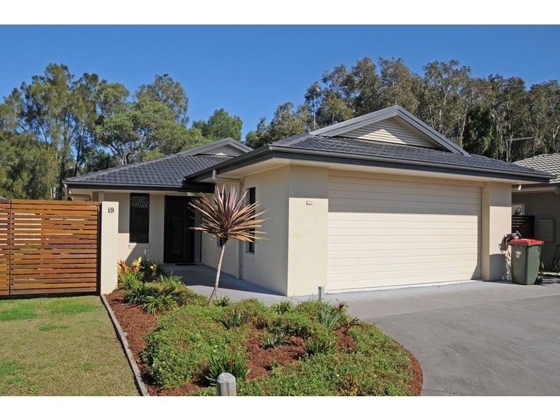 19/4 Somerset Place, Yamba NSW 2464