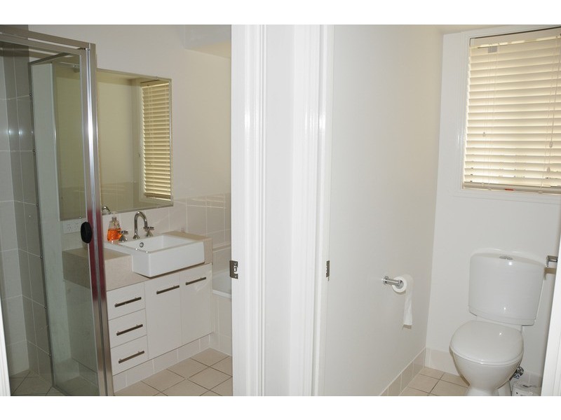 16  Robin Place, Gulmarrad NSW 2463