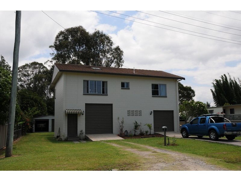1 Dalley  Street, Palmers Island NSW 2463