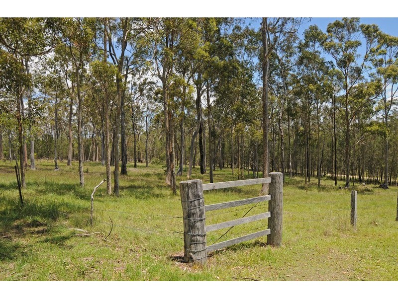 826 Brooms Head Road, Taloumbi NSW 2463