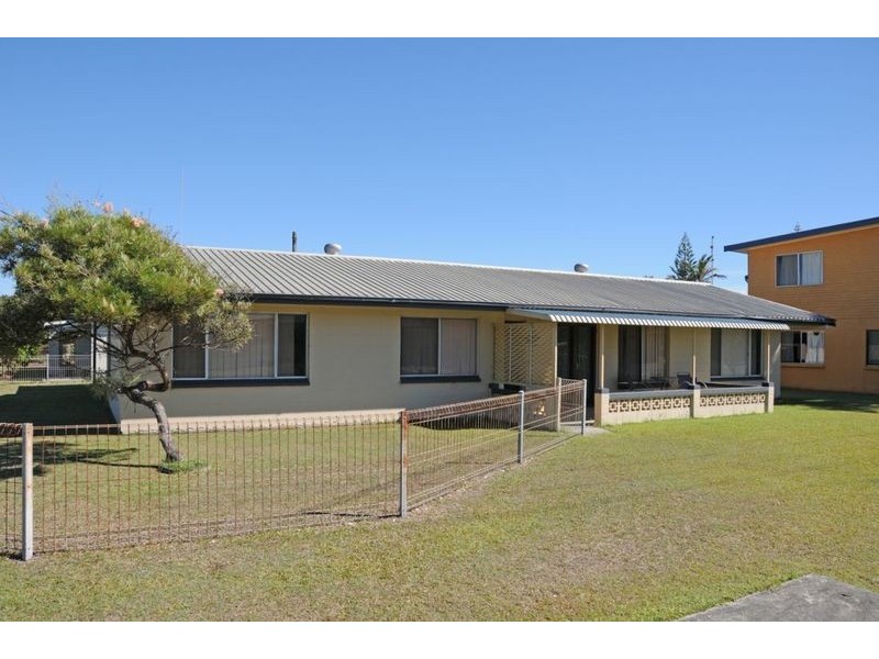 4 Heath Street, Brooms Head NSW 2463