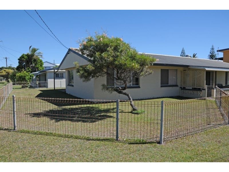 4 Heath Street, Brooms Head NSW 2463