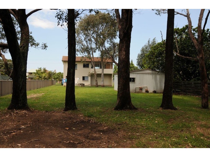 1 Dalley Street, Palmers Island NSW 2463