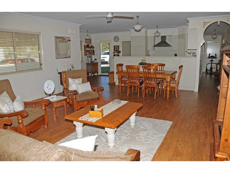 10 Albert Place, Gulmarrad NSW 2463