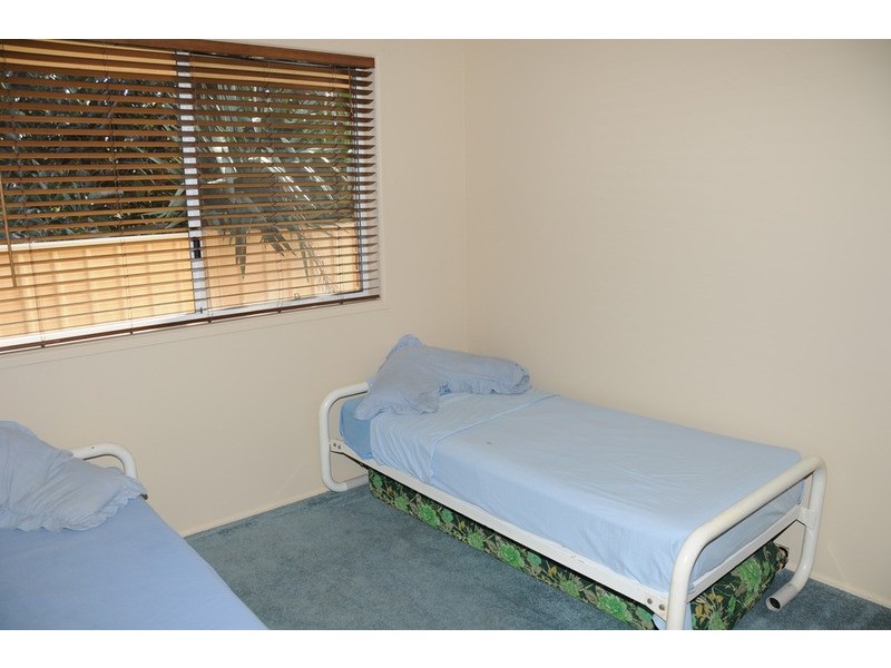 2/13 Roseland Avenue, Yamba NSW 2464