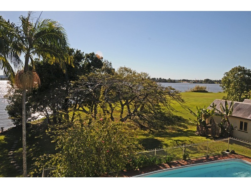797 Yamba Road, Palmers Island NSW 2463
