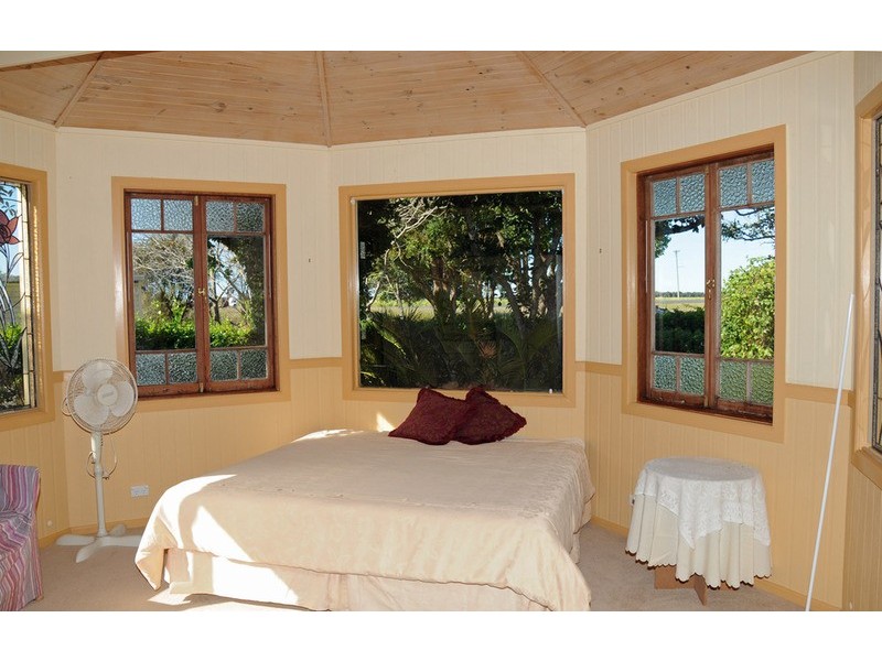 797 Yamba Road, Palmers Island NSW 2463