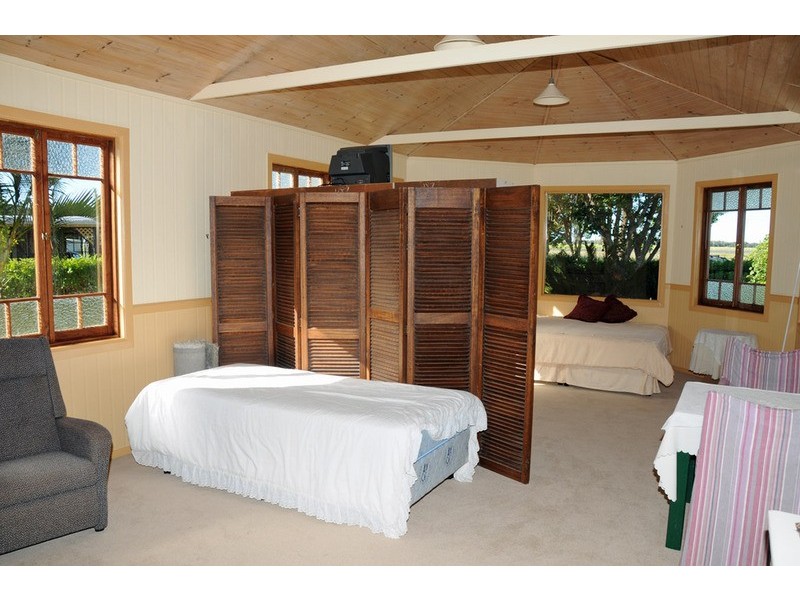 797 Yamba Road, Palmers Island NSW 2463