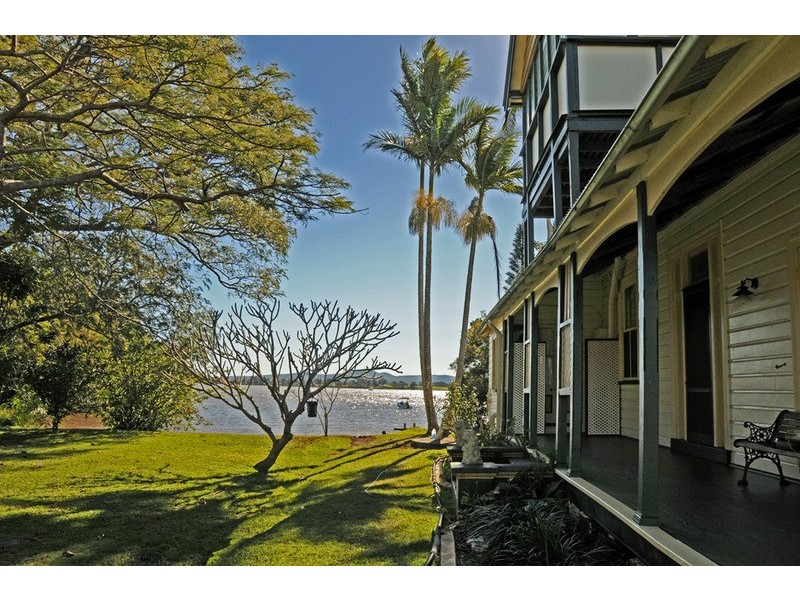 797 Yamba Road, Palmers Island NSW 2463