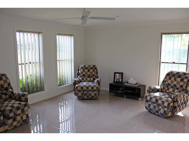 10 Parklands Drive, Gulmarrad NSW 2463