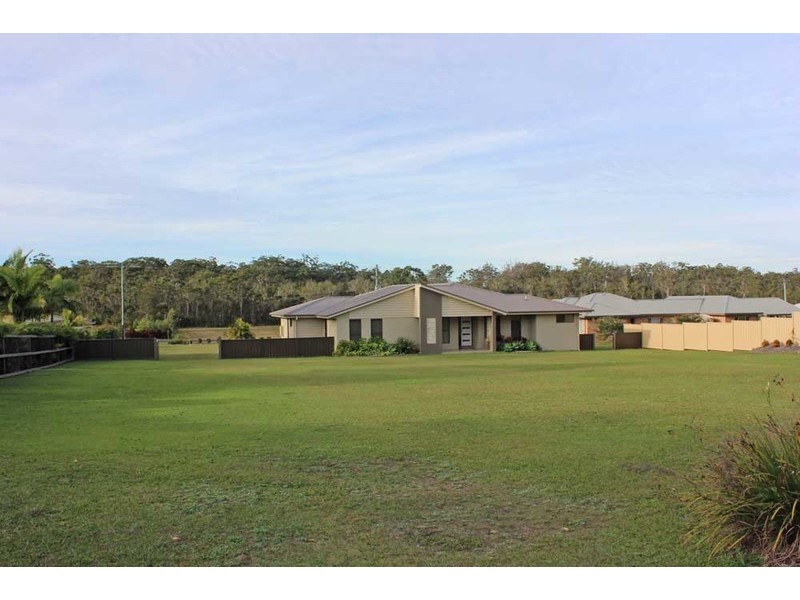 10 Parklands Drive, Gulmarrad NSW 2463