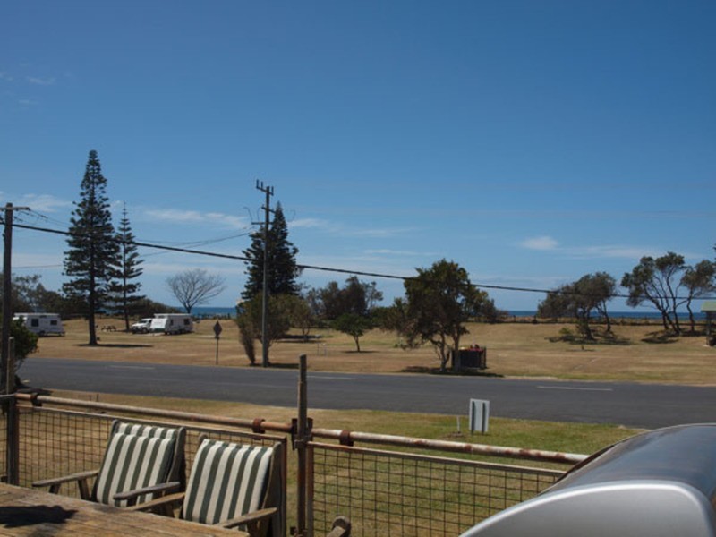 90 Ocean Street, Brooms Head NSW 2463