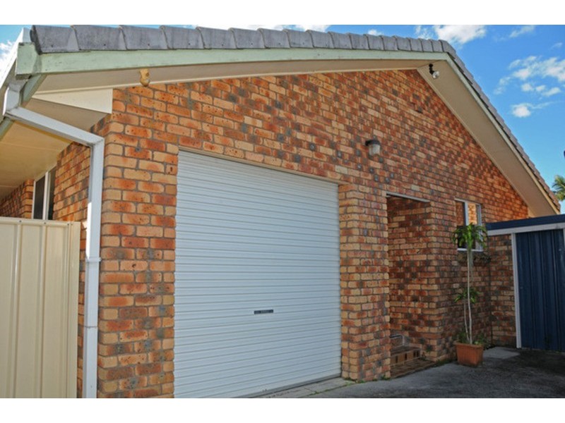 2/13 Roseland Avenue, Yamba NSW 2464