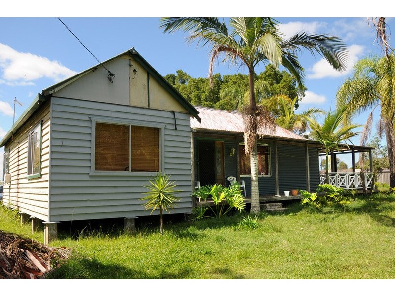 20  Cook  Street, Lawrence NSW 2460