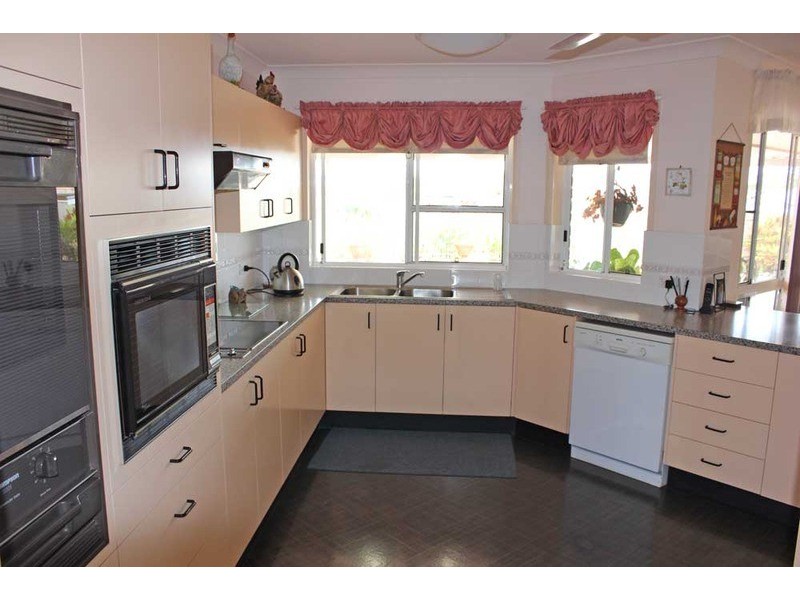 8 Amber Close, Townsend NSW 2463