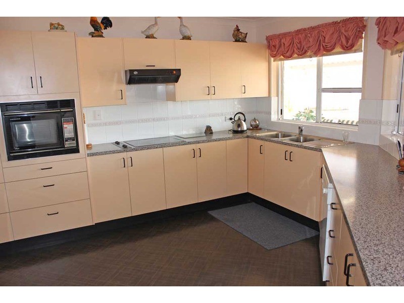 8 Amber Close, Townsend NSW 2463