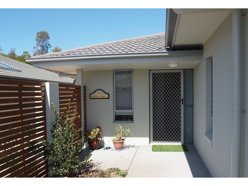 18/4 Somerset Place, Yamba NSW 2464