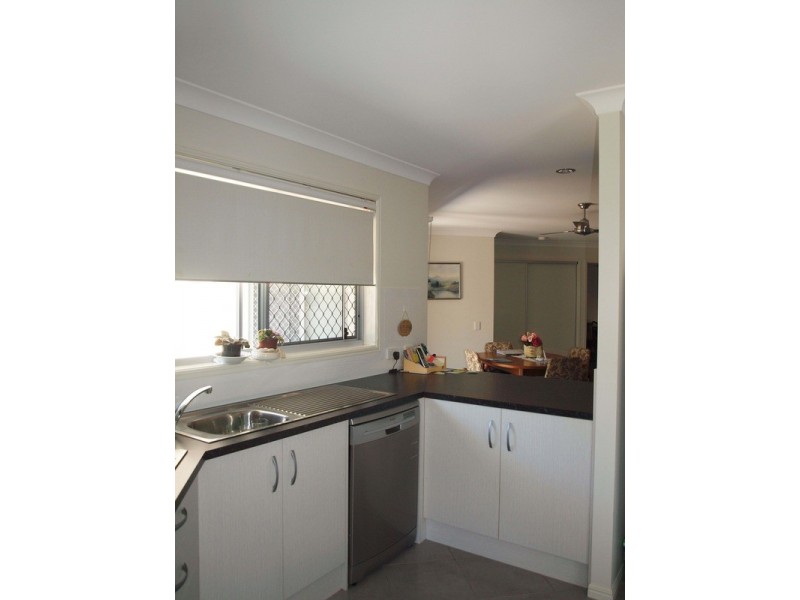 18/4 Somerset Place, Yamba NSW 2464