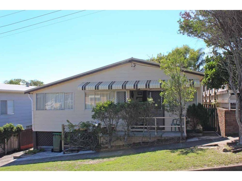 7 Beach Street, Yamba NSW 2464