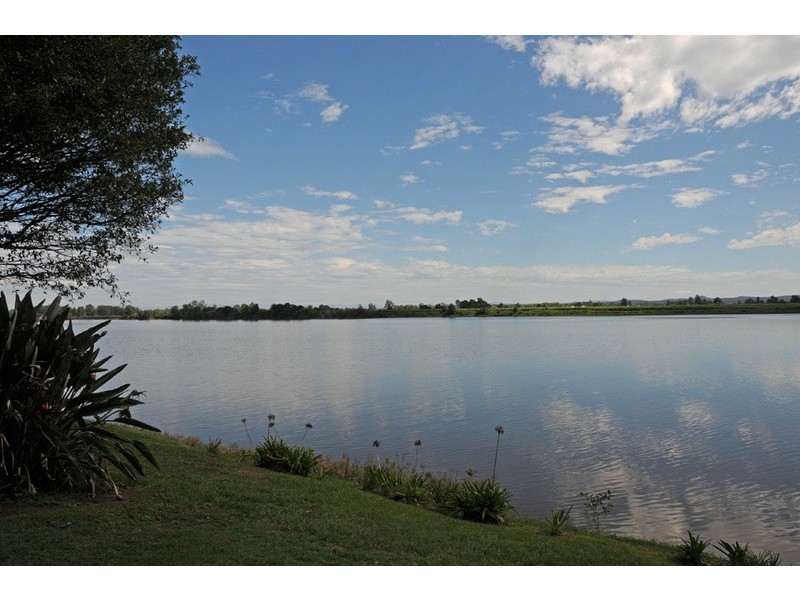 19 Lynhaven Crescent, Ulmarra NSW 2462