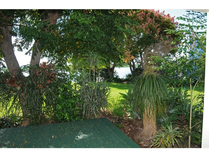 19 Lynhaven Crescent, Ulmarra NSW 2462