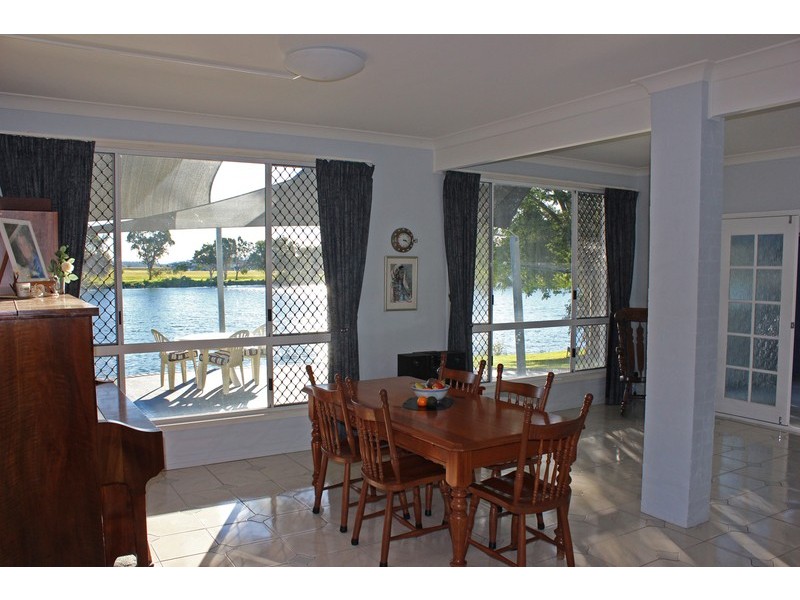 13 Osprey Drive, Yamba NSW 2464