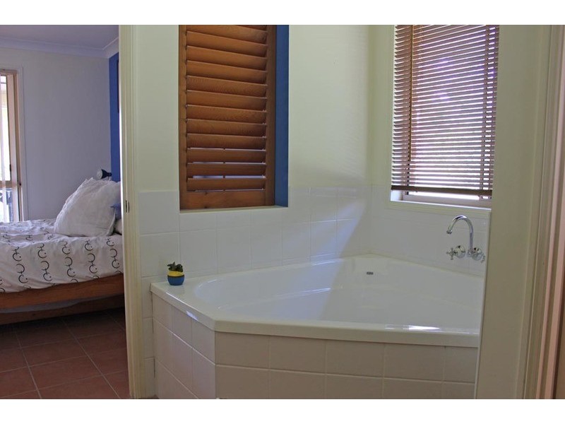 37 Clyde Essex Drive, Gulmarrad NSW 2463