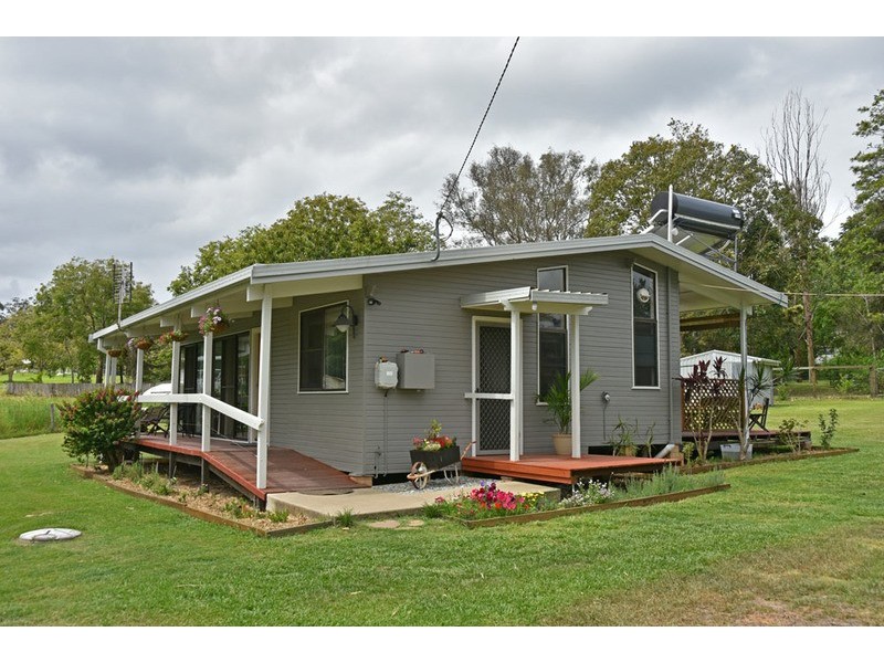 22 Neill Street, Lawrence NSW 2460