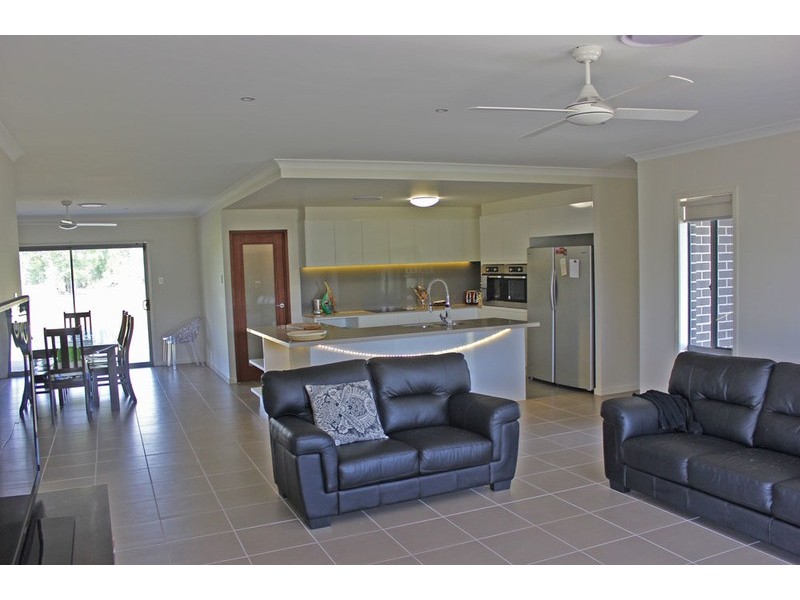 14 Parklands Drive, Gulmarrad NSW 2463