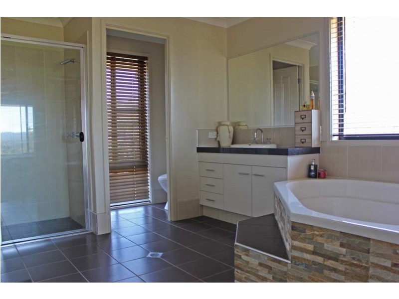 40 McKenzie Drive, Gulmarrad NSW 2463