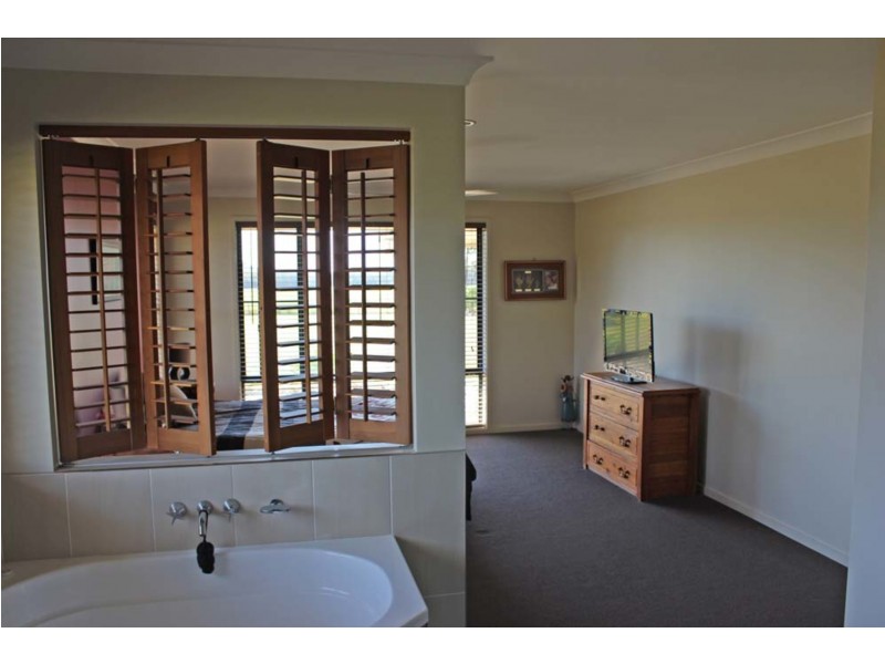 40 McKenzie Drive, Gulmarrad NSW 2463