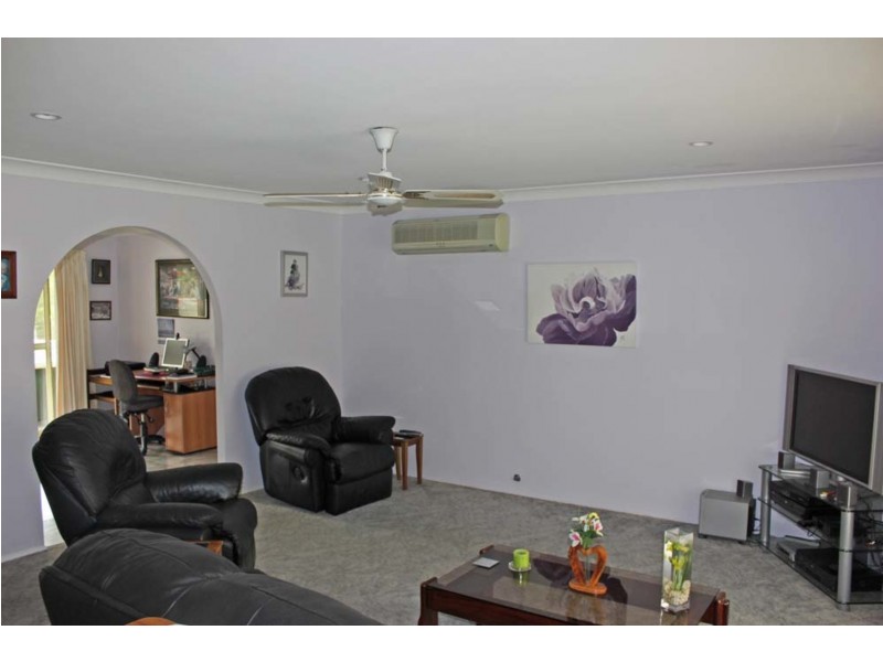 25 Parklands Drive, Gulmarrad NSW 2463