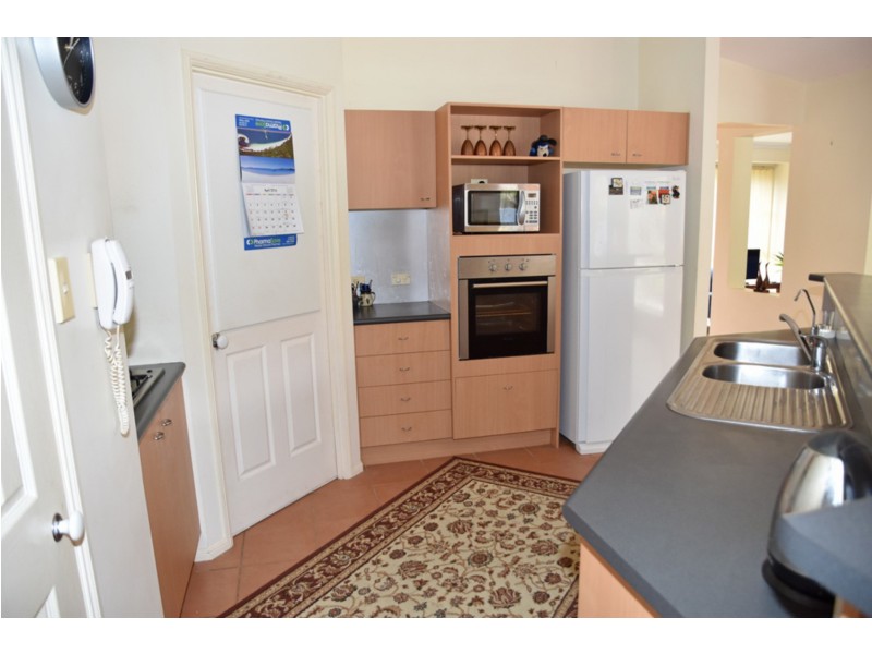 37 Clyde Essex Drive, Gulmarrad NSW 2463