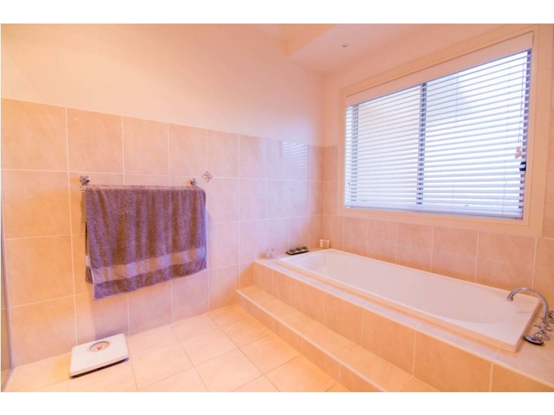 12 Pardalote Place, Gulmarrad NSW 2463