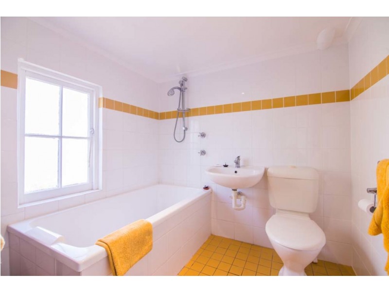 3 Taloumbi Street, Maclean NSW 2463