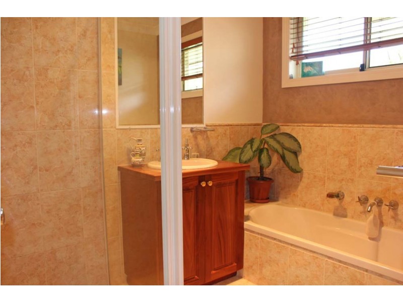 4 Kelly Crescent, Townsend NSW 2463