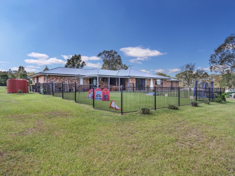 2 Hilltop Close, Lawrence NSW 2460
