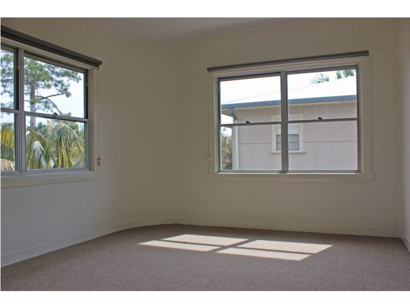 5 Central Avenue, Maclean NSW 2463