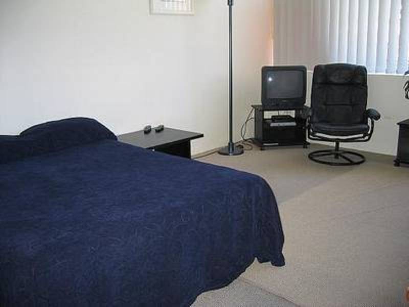 2/2-4 Pine Street, Manly NSW 2095