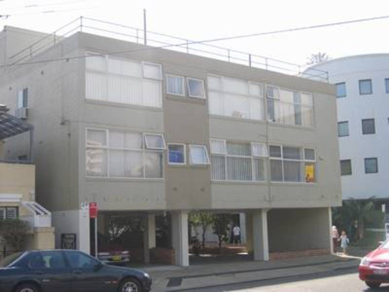 2/2-4 Pine Street, Manly NSW 2095