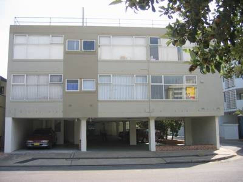 2/2-4 Pine Street, Manly NSW 2095