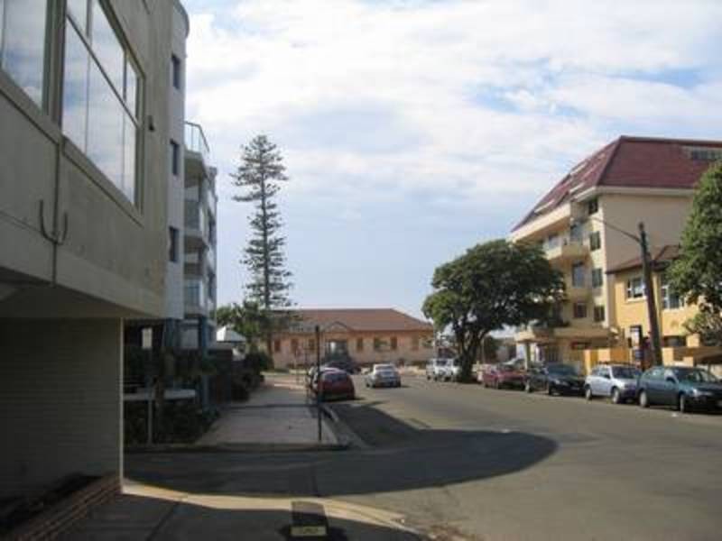 2/2-4 Pine Street, Manly NSW 2095