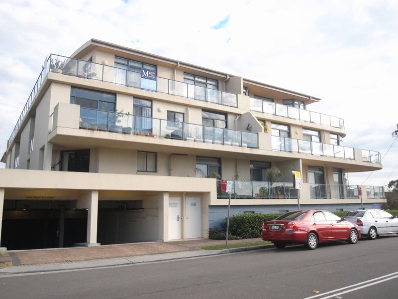 21/20 Wellington Street, Narrabeen NSW 2101